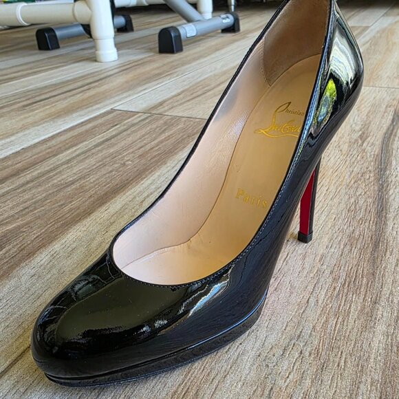Christian Louboutin Bianca Black Patent Leather Pumps Eur. 36.5 - Picture 6 of 15